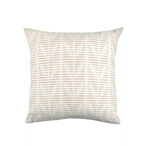 Sydney Woven Leaf Decorative
Pillow, 18" x 18"